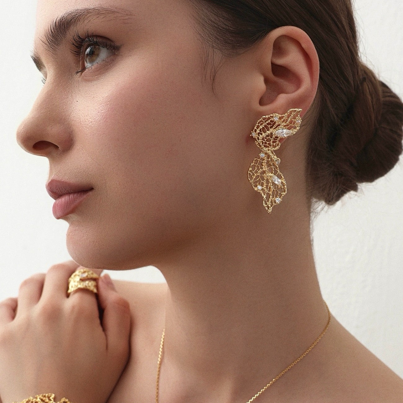 MUSELF Double Leaf Earrings Vintage-Inspired Brass Earrings with a Luxury Design