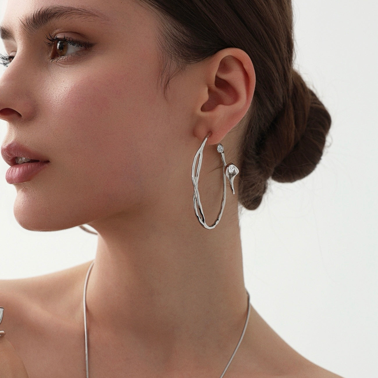 MUSELF Calla Lily Vine Hoop Earrings Luxury-Inspired Brass Earrings with an Artistic Floral Design